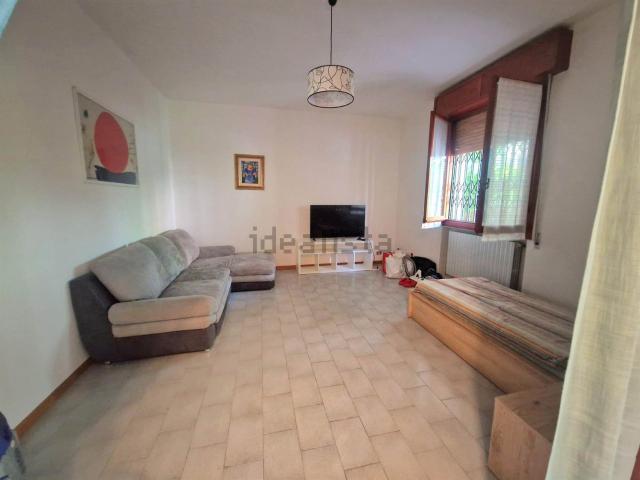 Appartamento in affitto di 120 m² in Via G. Garibaldi