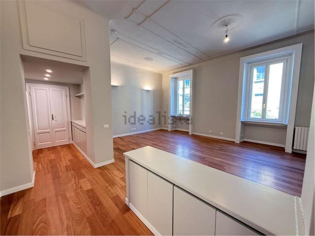 Appartamento in affitto di 120 m² in Via Giulio Uberti, 10