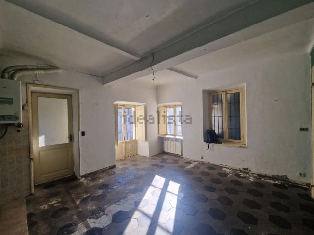 Appartamento in affitto di 120 m² in Via Giuseppe Garibaldi