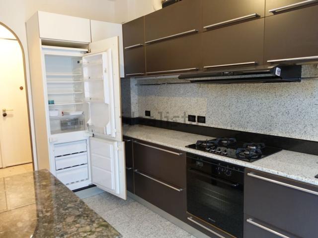 Appartamento in affitto di 120 m² in Via Giuseppe Jappelli