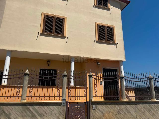 Appartamento in affitto di 120 m² in Via Giuseppe Mazzini