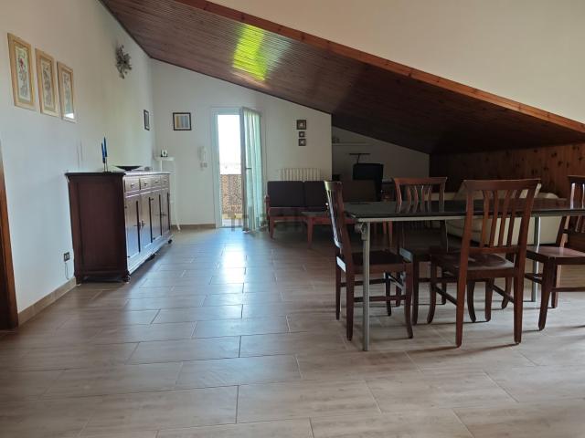 Appartamento in affitto di 120 m² in Via Giuseppe Verdi