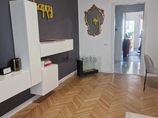 Appartamento in affitto di 120 m² in Via Domenichino, 2