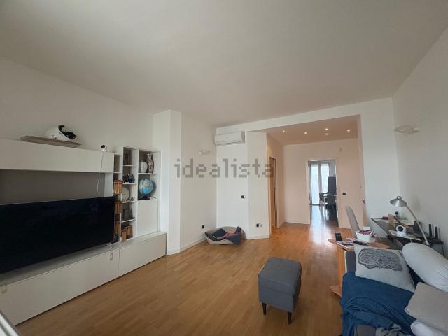 Appartamento in affitto di 120 m² in Via Domenichino, 2