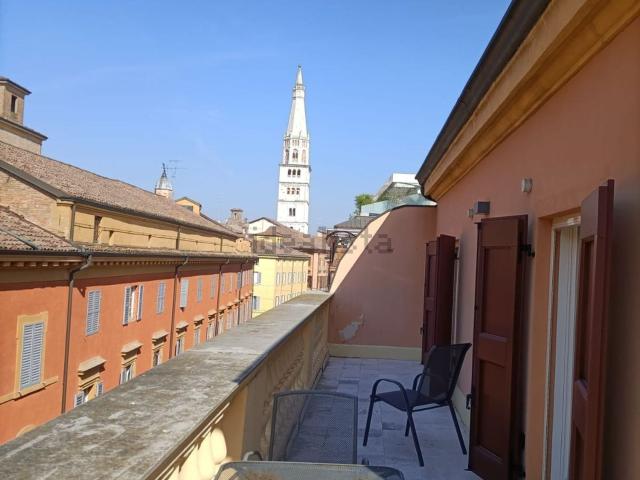 Appartamento in affitto di 120 m² in Via Donzi