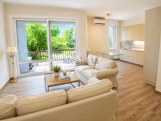 Appartamento in affitto di 120 m² in Via degli Ottoboni, 6