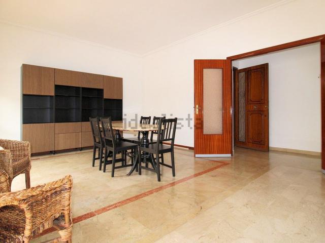 Appartamento in affitto di 120 m² in Via dei Peloritani, 20