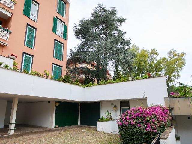 Appartamento in affitto di 120 m² in Via del Mare, 44