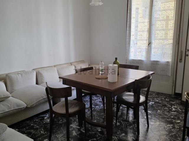 Appartamento in affitto di 120 m² in Via del Borgo di San Pietro, 74