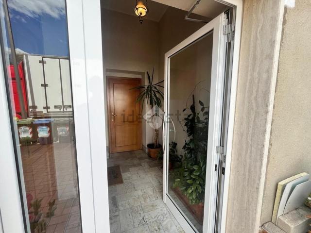 Appartamento in affitto di 120 m² in Via della Meccanica, 8
