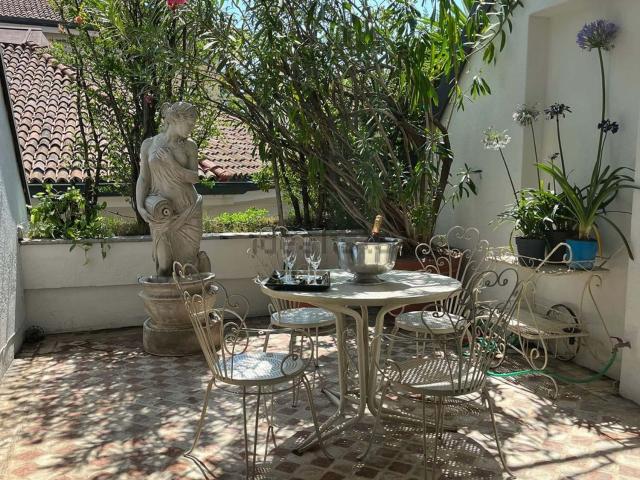 Appartamento in affitto di 120 m² in Via della Spiga, 42