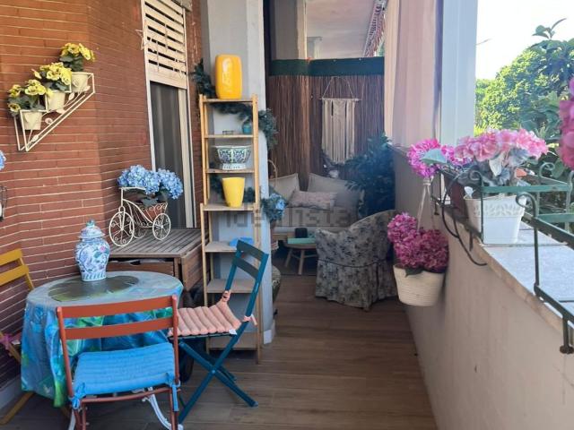 Appartamento in affitto di 120 m² in Via Efrem Reatto