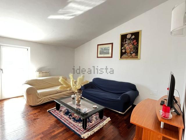 Appartamento in affitto di 120 m² in Via Firenze