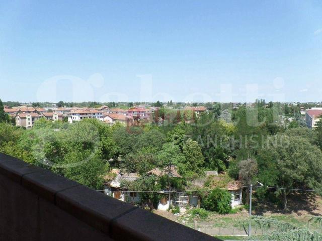 Appartamento in affitto di 120 m² in Via Fratelli Rosselli, 11