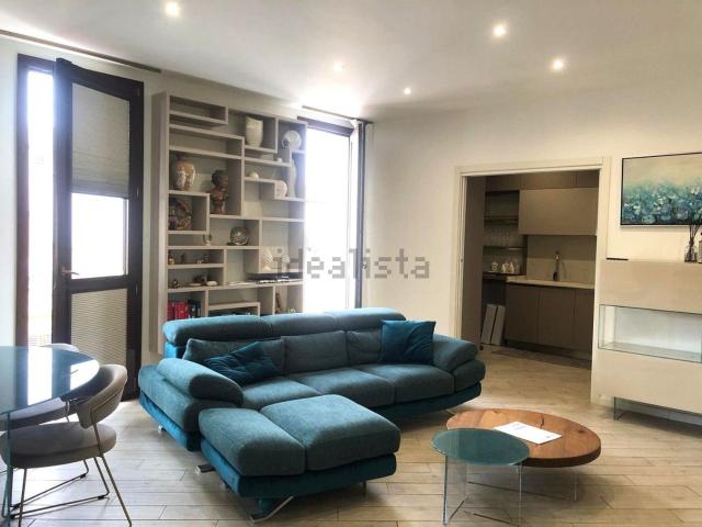 Appartamento in affitto di 120 m² in Via Maqueda, 278
