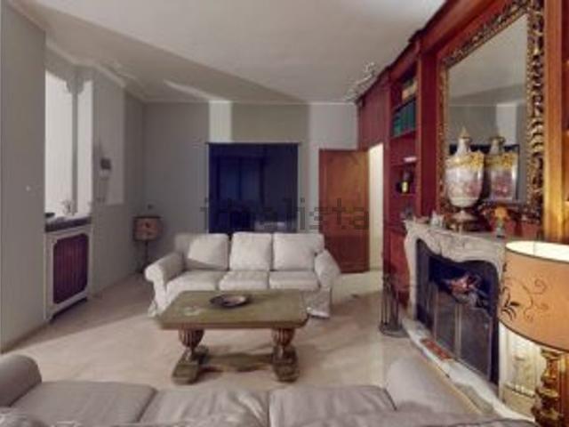 Appartamento in affitto di 120 m² in Via Massimo Gorki