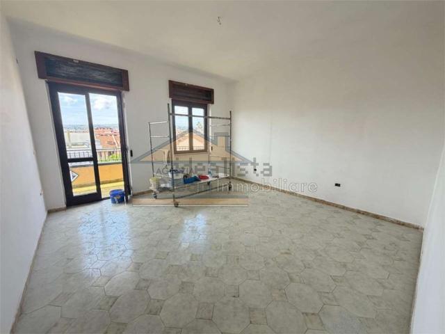 Appartamento in affitto di 120 m² in Via Mugnano Giugliano