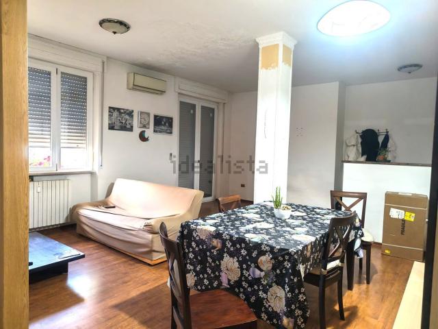 Appartamento in affitto di 120 m² in Via Socrate, 12