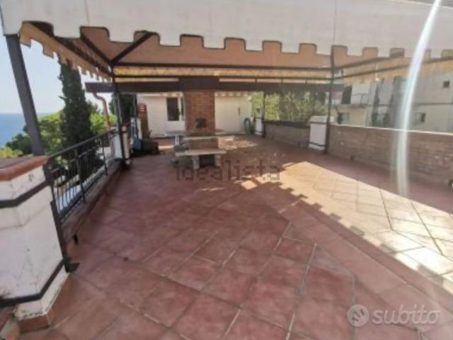 Appartamento in affitto di 120 m² in Via San Martino