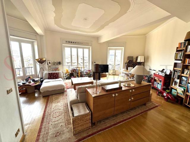 Appartamento in affitto di 120 m² in Via San Giovanni sul Muro