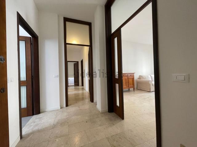 Appartamento in affitto di 120 m² in Via San Pietro, 78
