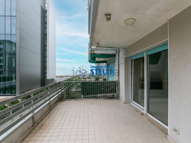 Appartamento in affitto di 120 m² in Via Padova, 21