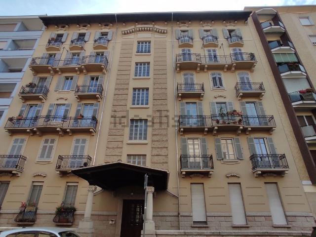 Appartamento in affitto di 120 m² in Via Piave, 13