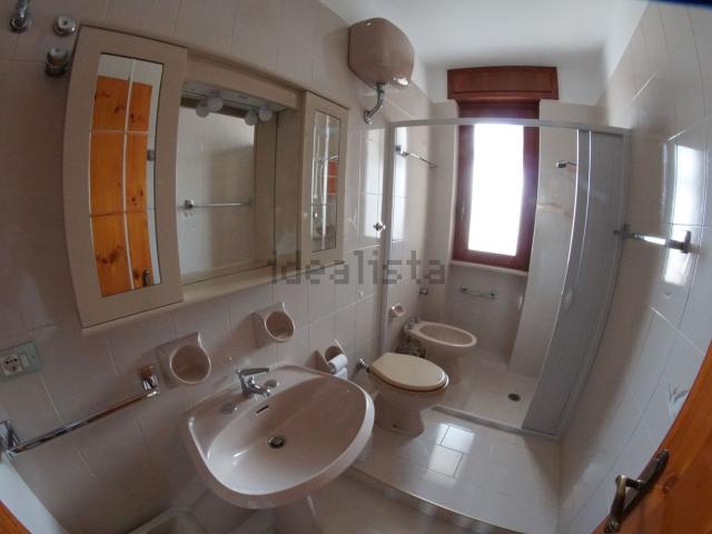 Appartamento in affitto di 120 m² in Via Pio XII, 115