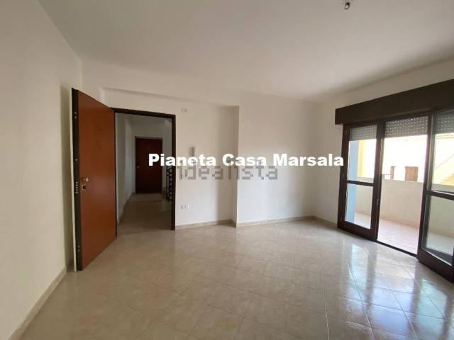 Appartamento in affitto di 120 m² in Via Roma