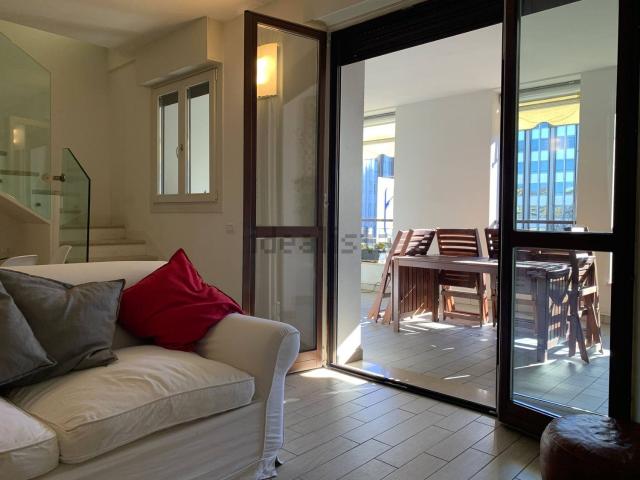Appartamento in affitto di 120 m² in Via Ugo Bassi, 5