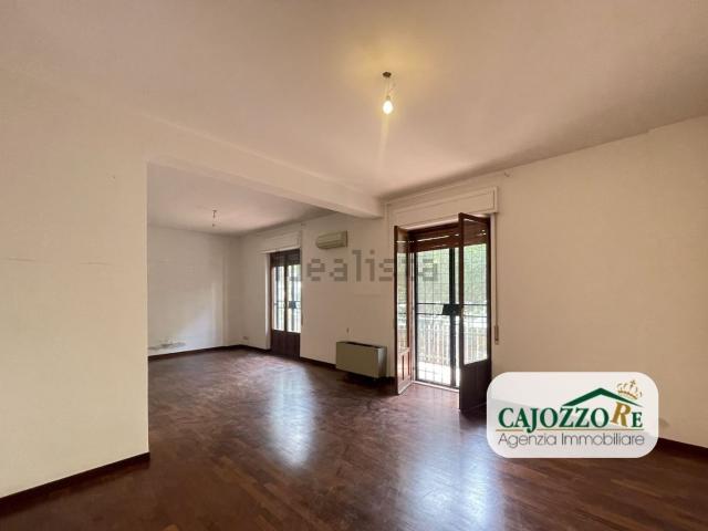 Appartamento in affitto di 120 m² in Via Valdemone, 6
