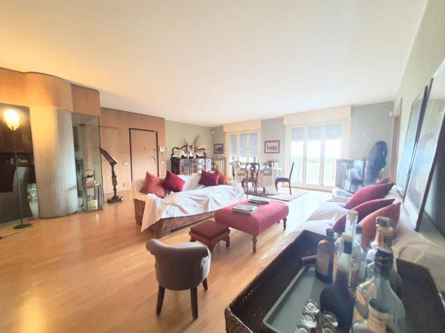 Appartamento in affitto di 120 m² in Viale Cortina d&apos Ampezzo