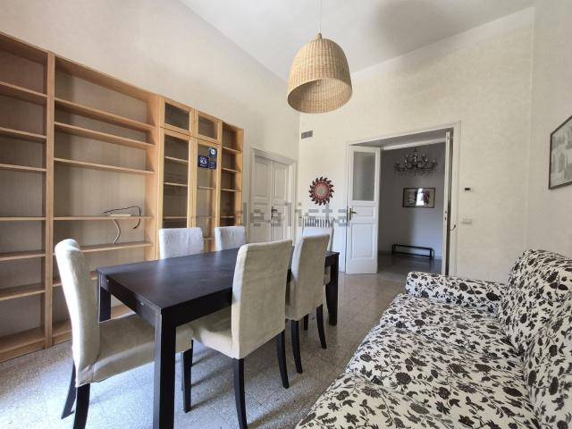 Appartamento in affitto di 120 m² in Viale Gallipoli, 11