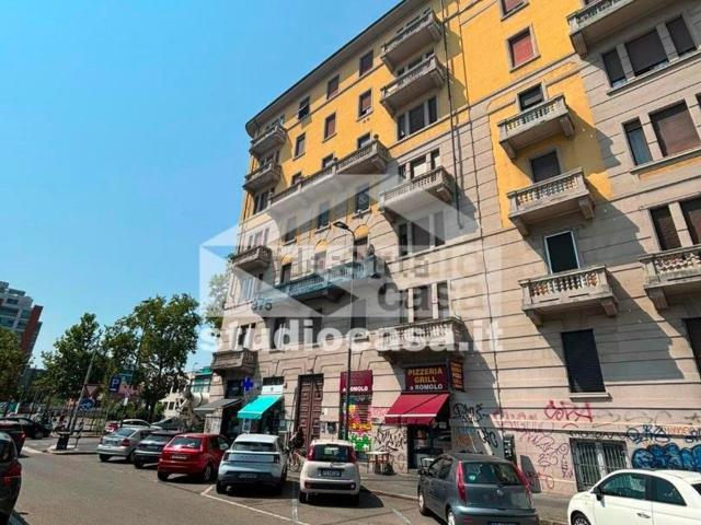 Appartamento in affitto di 115 m² in Viale Romolo, 1