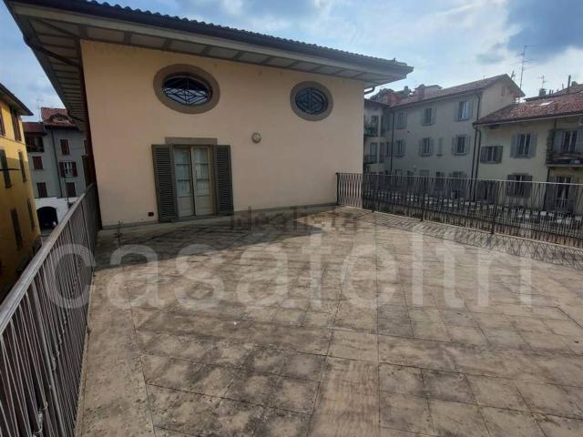 Appartamento in affitto di 120 m² in Vicolo Macellerie