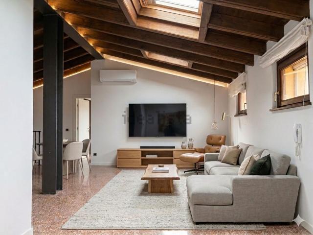 Appartamento in affitto di 120 m² in Vicolo Seghe San Tomaso