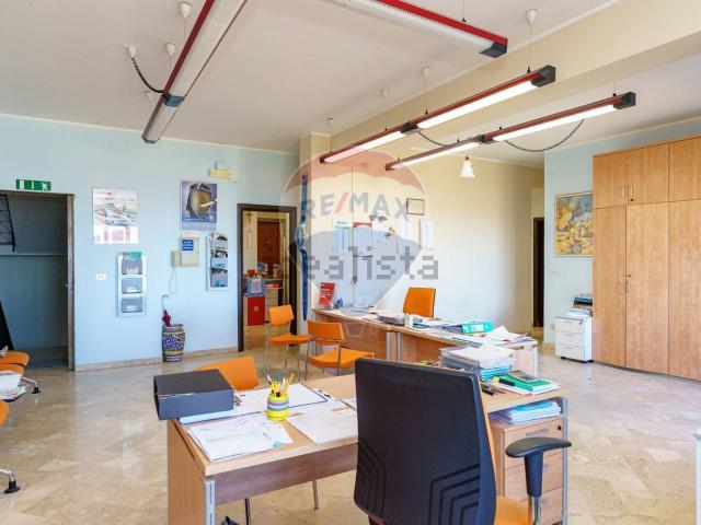 Appartamento in affitto di 120 m² in Corso Sicilia, 37