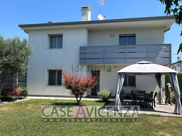 Appartamento in affitto di 120 m² in Piazza Europa Unita