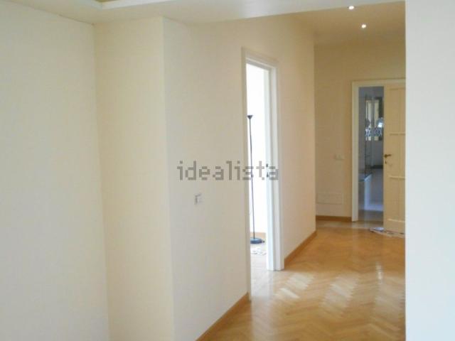 Appartamento in affitto di 120 m² in Piazza Isidoro del Lungo