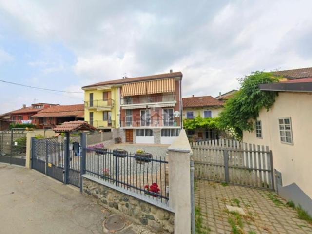 Appartamento in affitto di 120 m² in Strada Sant&apos Anselmo, 29