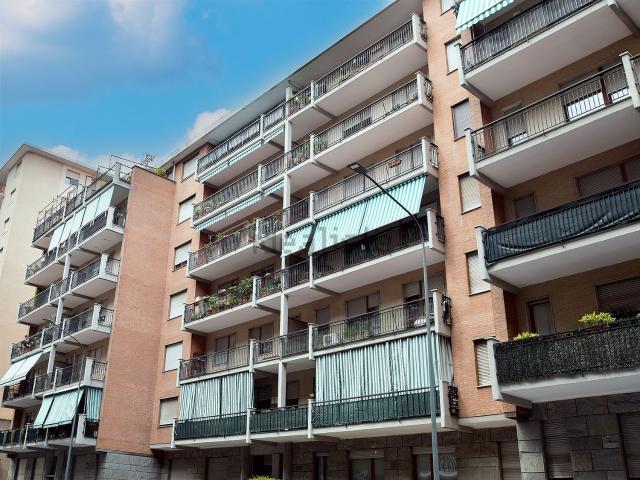Appartamento in affitto di 121 m² in Via Baltimora, 138