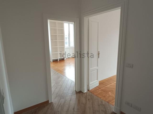 Appartamento in affitto di 121 m² in Via Spartaco, 38