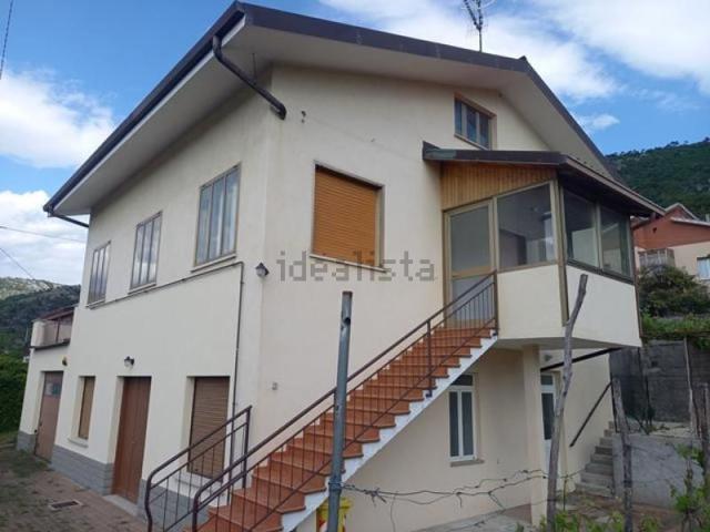 Appartamento in affitto di 122 m²