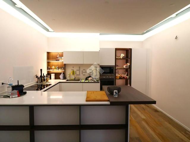 Appartamento in affitto di 122 m²