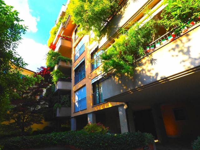 Appartamento in affitto di 122 m² in Via Varazze, 6