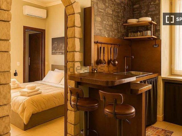 Appartamento in affitto di 123 m² in Via della Giuliana