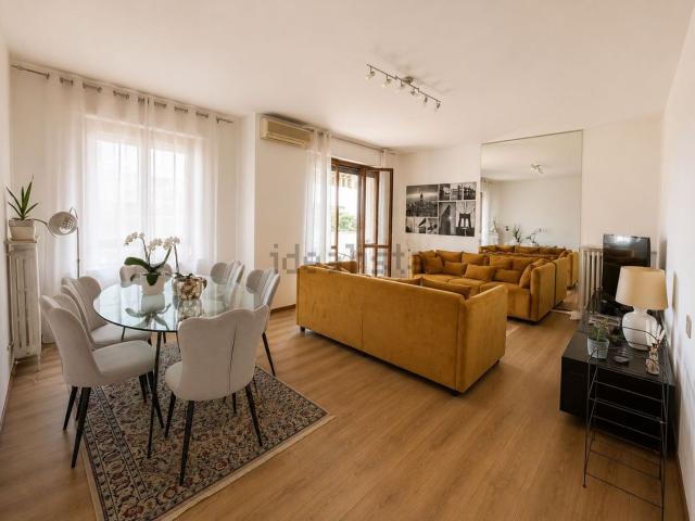 Appartamento in affitto di 123 m² in Via XXIV Maggio, 37