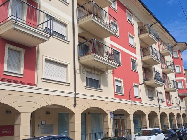 Appartamento in affitto di 124 m² in Via Dallagiovanna, 18