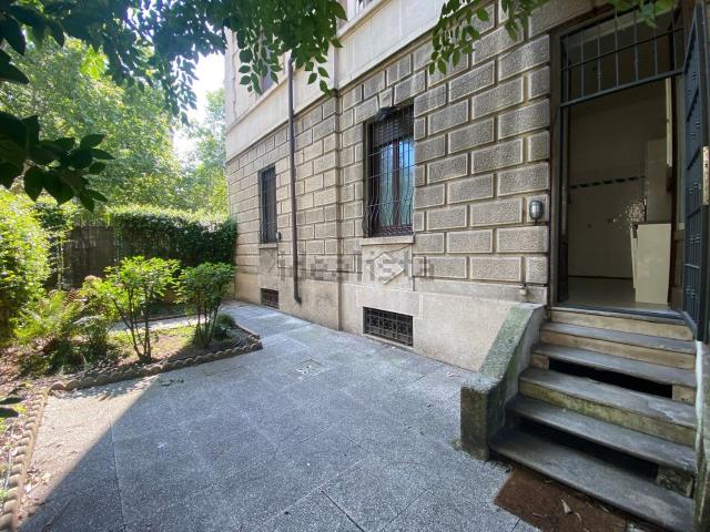 Appartamento in affitto di 124 m² in Viale Romagna, 41