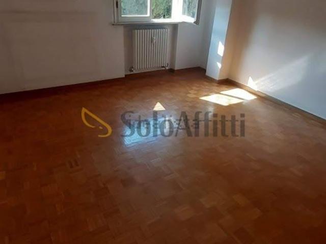 Appartamento in affitto di 125 m² in Piazza Francesco Petrarca